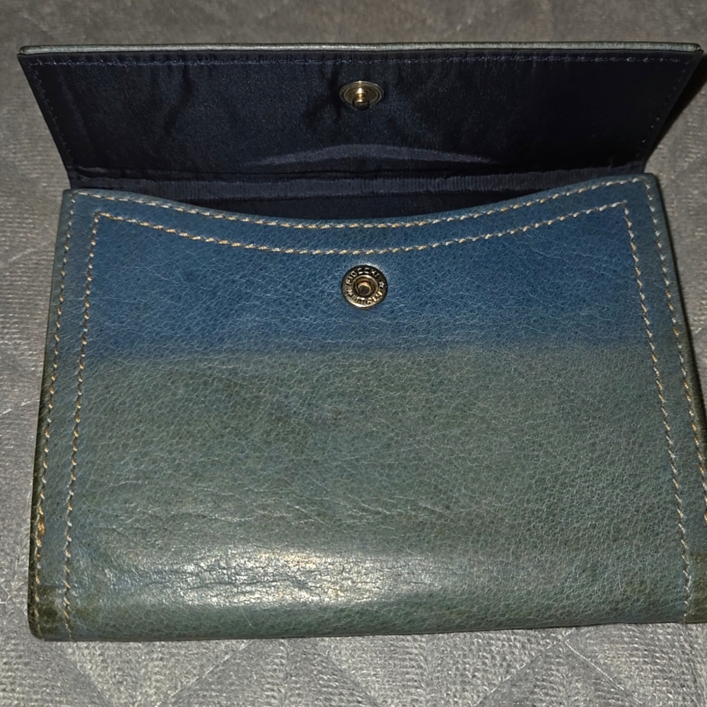 Miu Miu Short Wallet - Picture 3 of 7